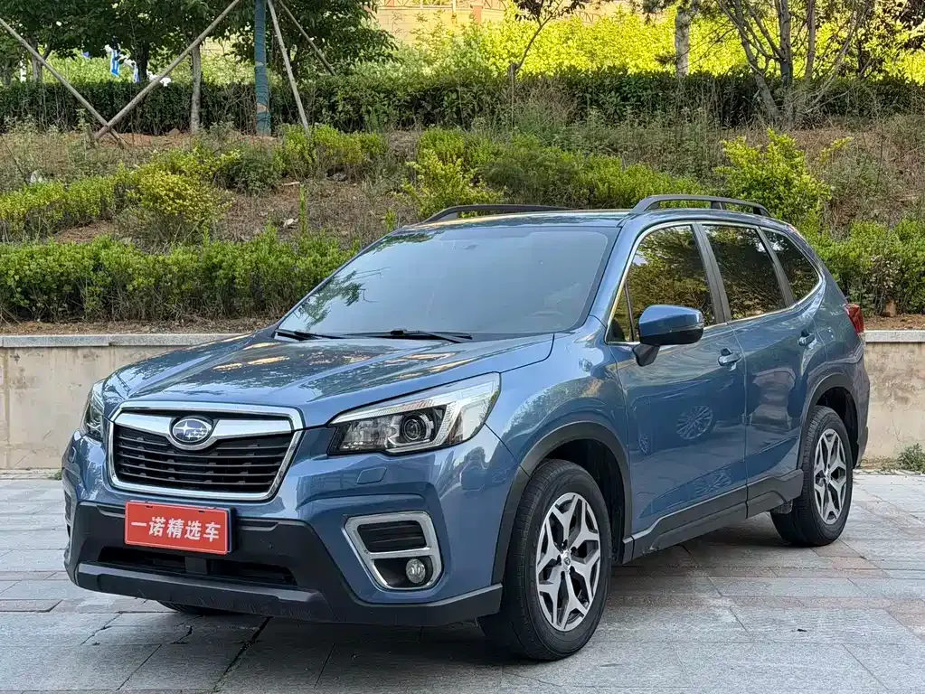 Subaru Forester — фото 1