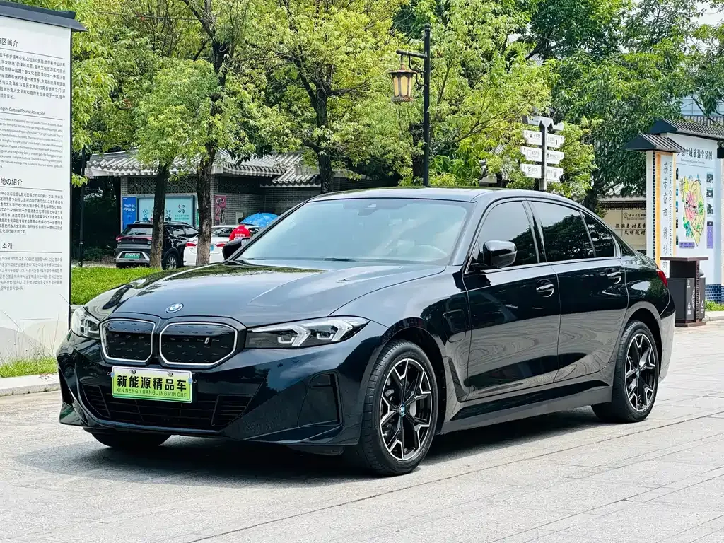 BMW i3 — фото 1