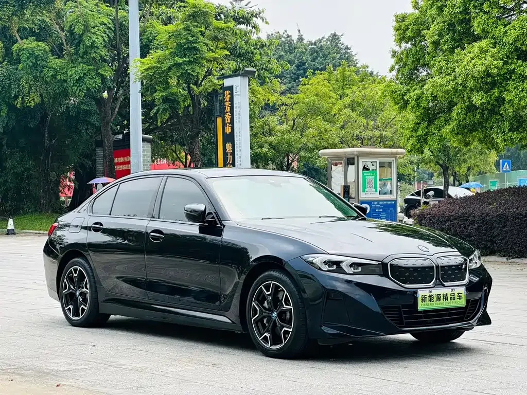 BMW i3 — фото 5