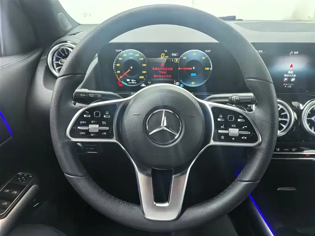 Mercedes-Benz EQA — фото 9