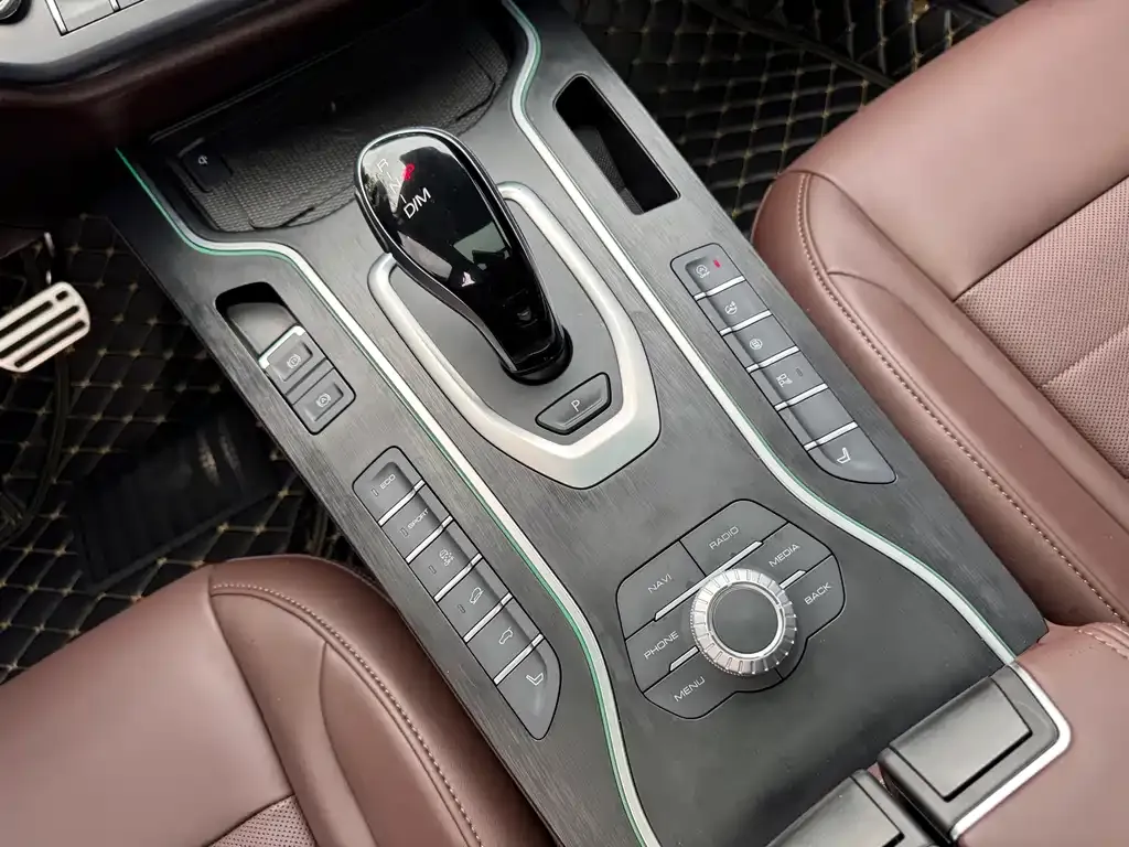 Wey VV7 GT — фото 3