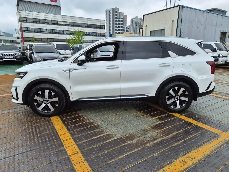 Kia Sorento — фото 4
