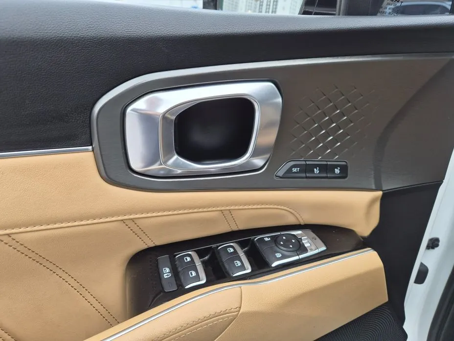 Kia Sorento — фото 5