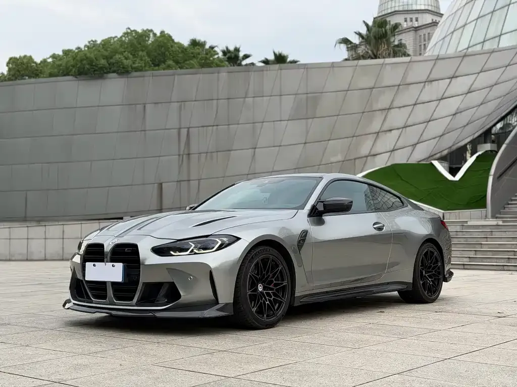 BMW M4 — фото 1