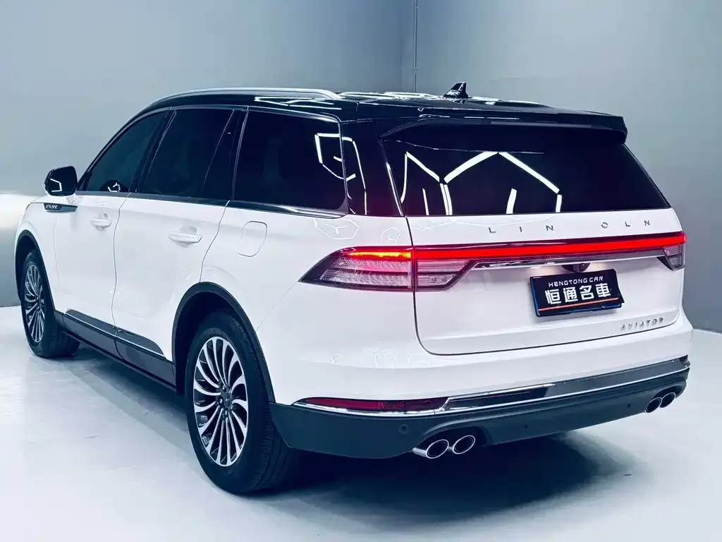 Lincoln Aviator — фото 6