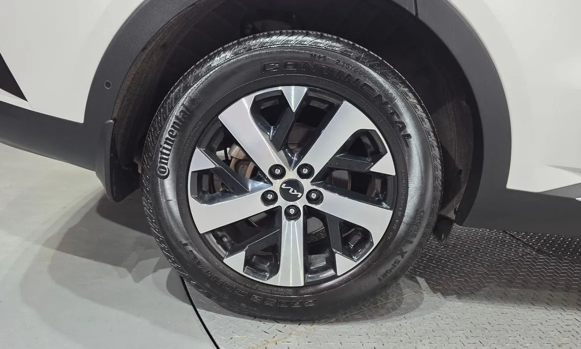 Kia Sorento — фото 5