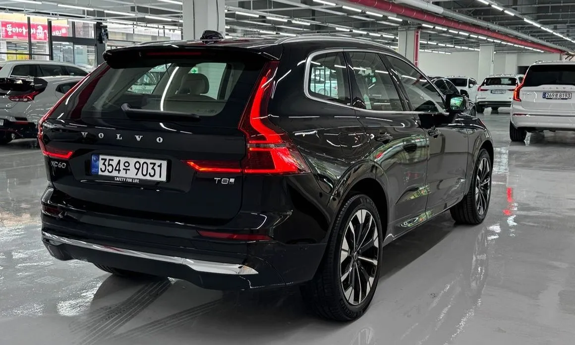 Volvo XC60 — фото 6