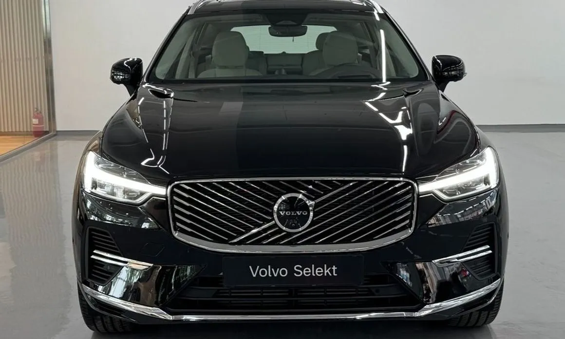 Volvo XC60 — фото 9
