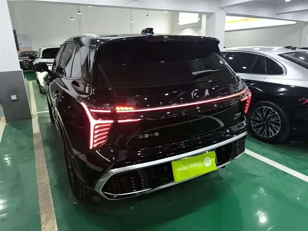 Hongqi HS3 — фото 4