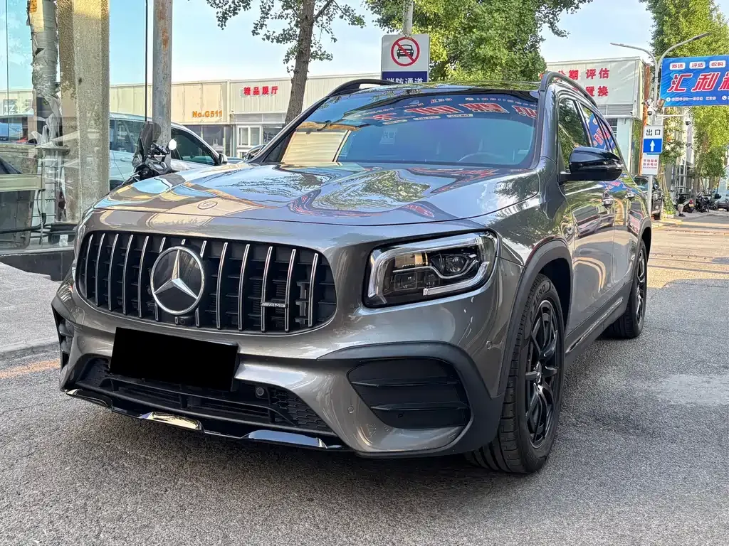 Mercedes-Benz GLB AMG — фото 1