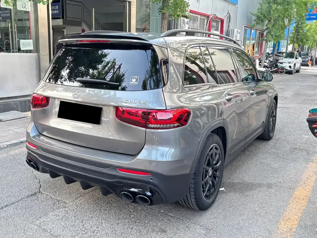 Mercedes-Benz GLB AMG — фото 9