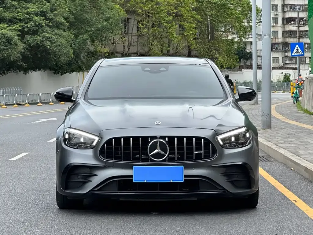 Mercedes-Benz E-Class AMG — фото 7