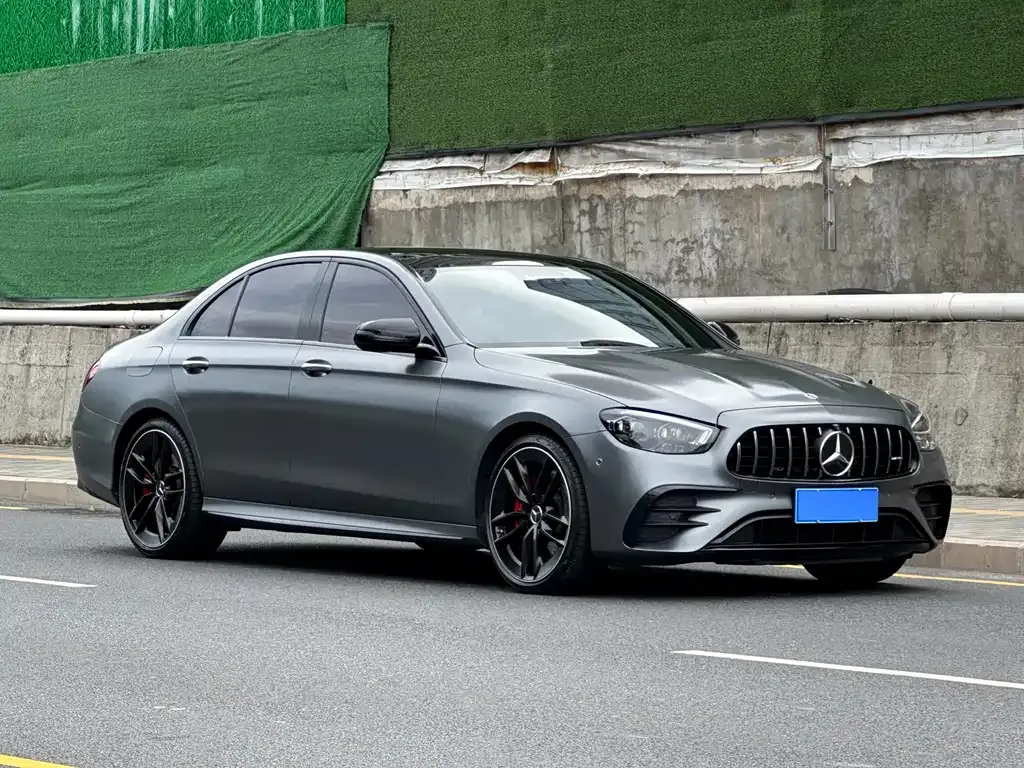 Mercedes-Benz E-Class AMG — фото 6