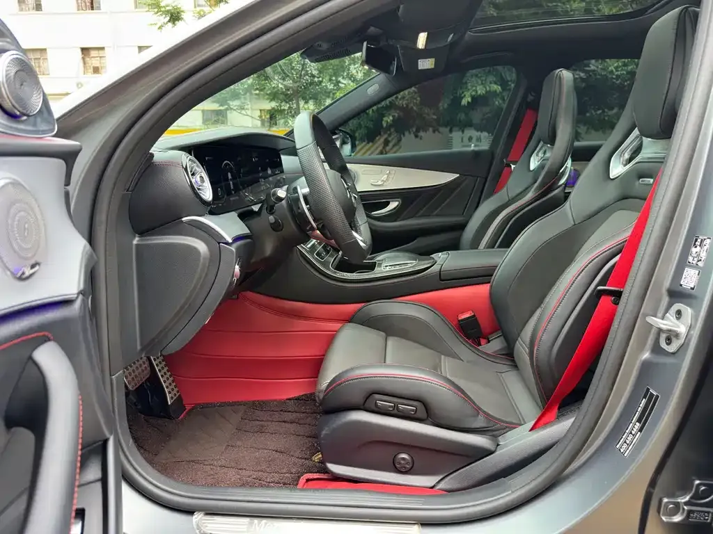 Mercedes-Benz E-Class AMG — фото 10