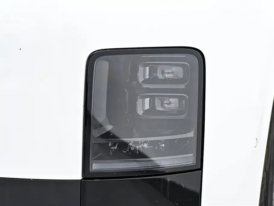 Li Auto MEGA — фото 7