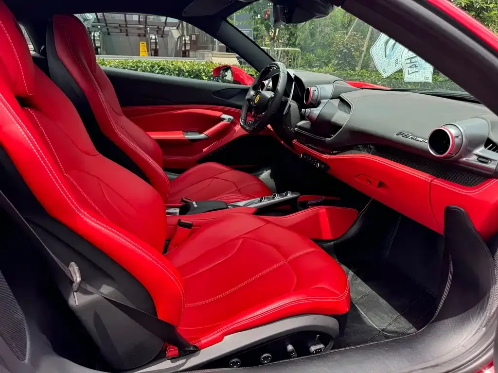 Ferrari F8 — фото 3