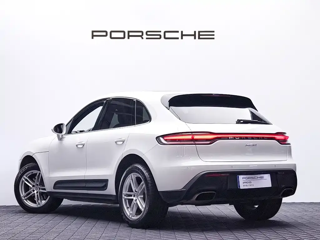 Porsche Macan — фото 10