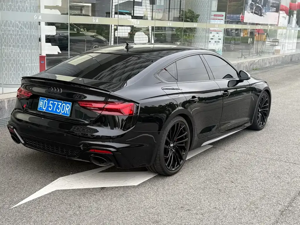 Audi RS 5 — фото 8