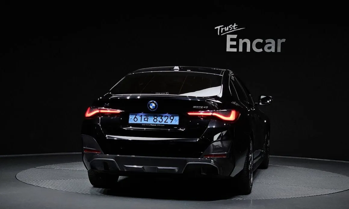 BMW i4 — фото 3