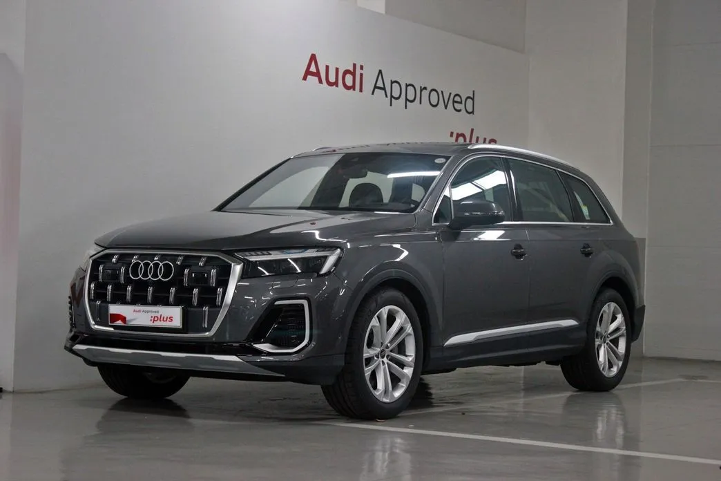 Audi Q7 — фото 1