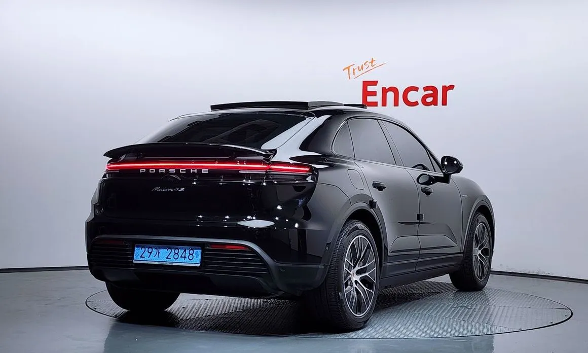 Porsche Macan — фото 4