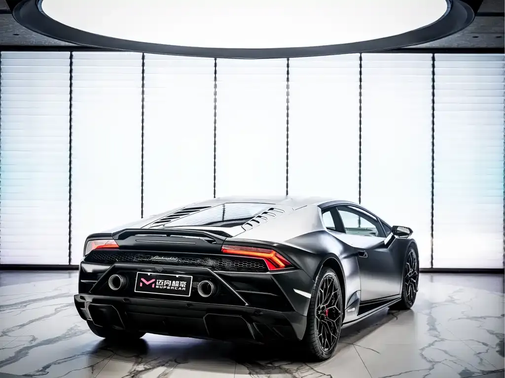 Lamborghini Huracan — фото 7