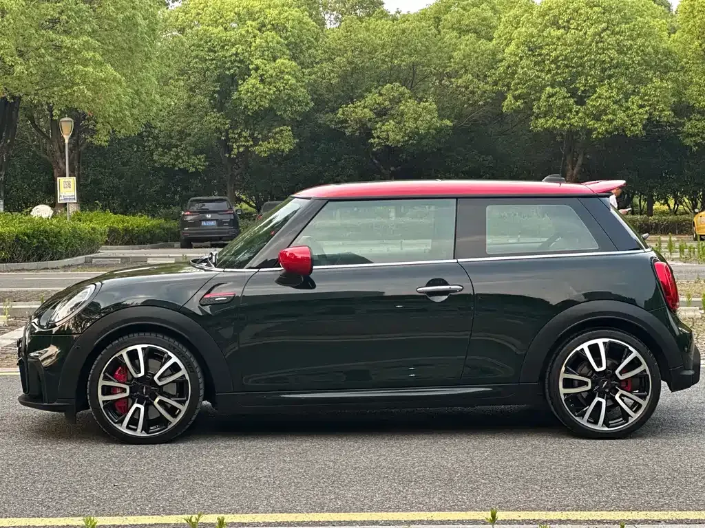 MINI JCW (John Cooper Works) — фото 6