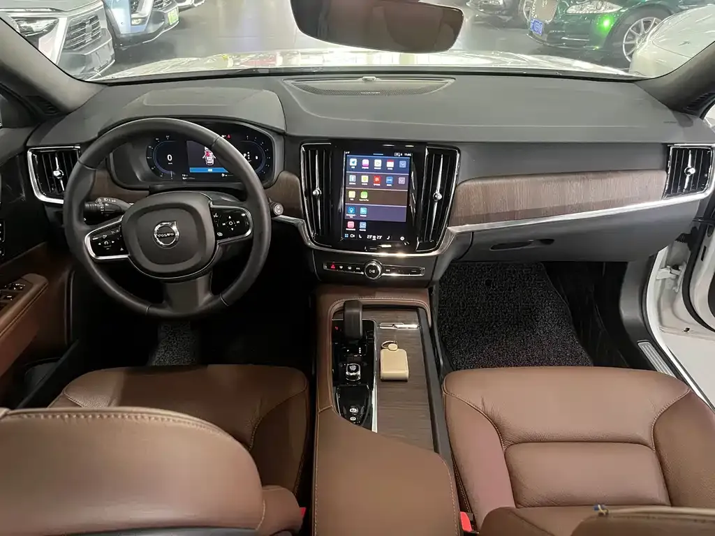 Volvo V90 — фото 2