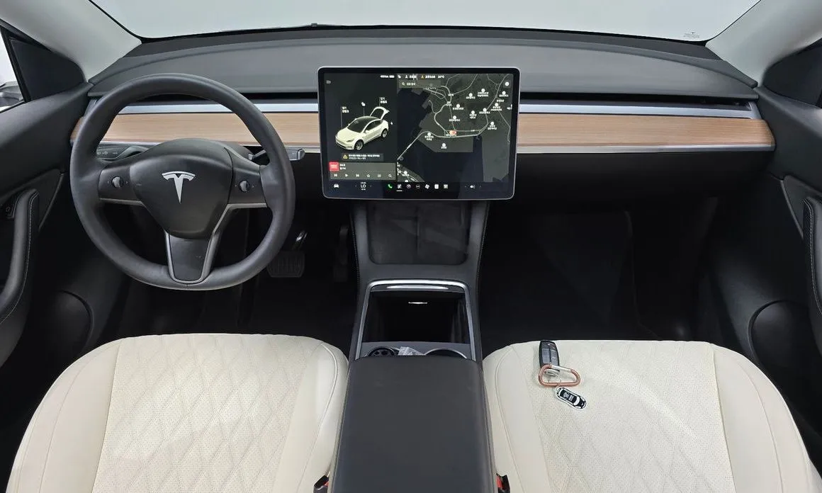 Tesla Model Y — фото 3
