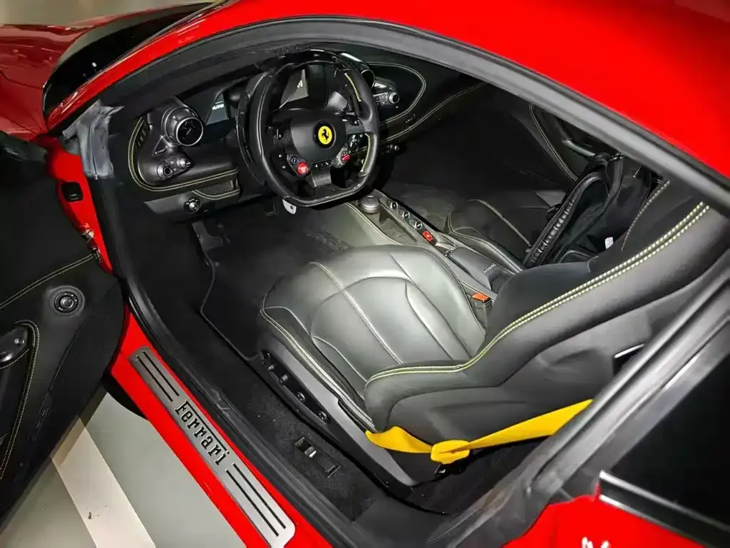 Ferrari F8 — фото 5