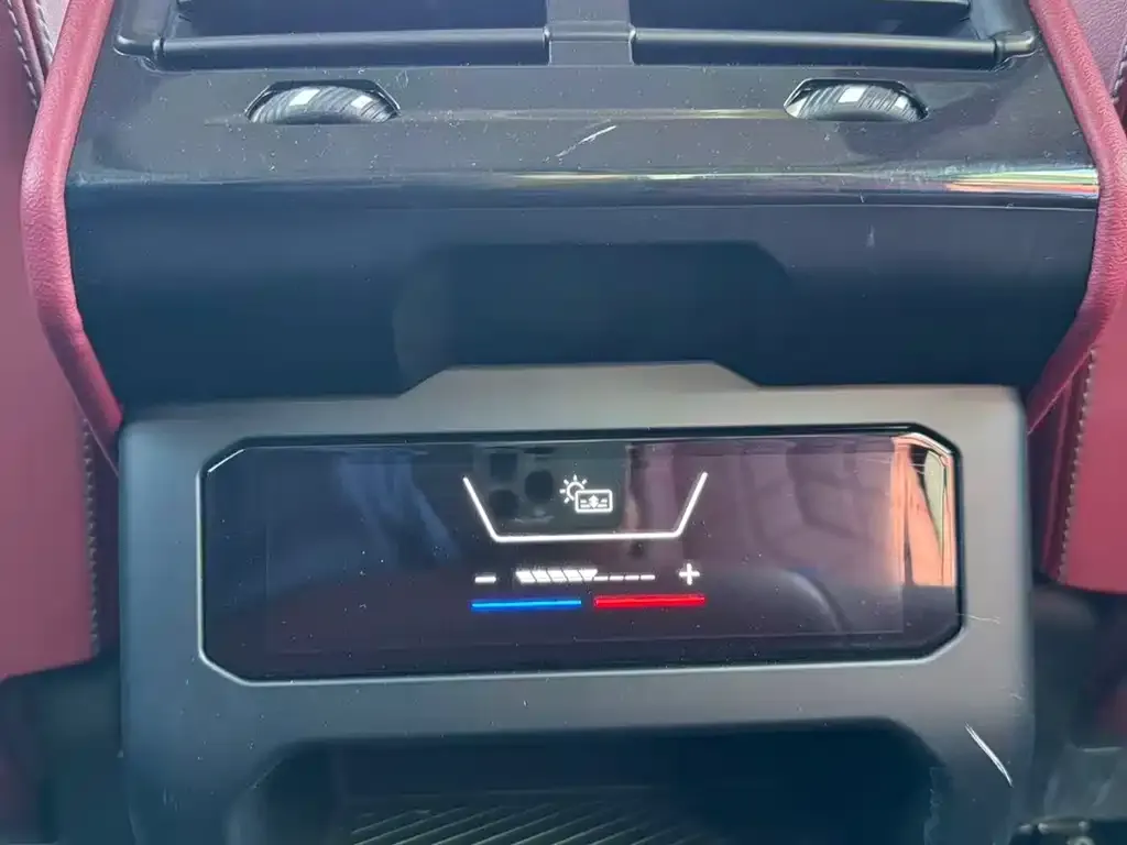 BMW i5 — фото 2