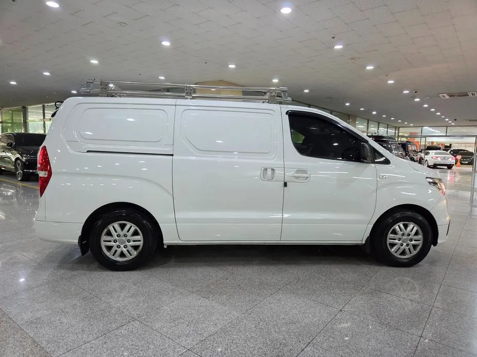 Hyundai Starex — фото 10