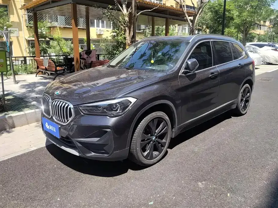 BMW X1 — фото 1