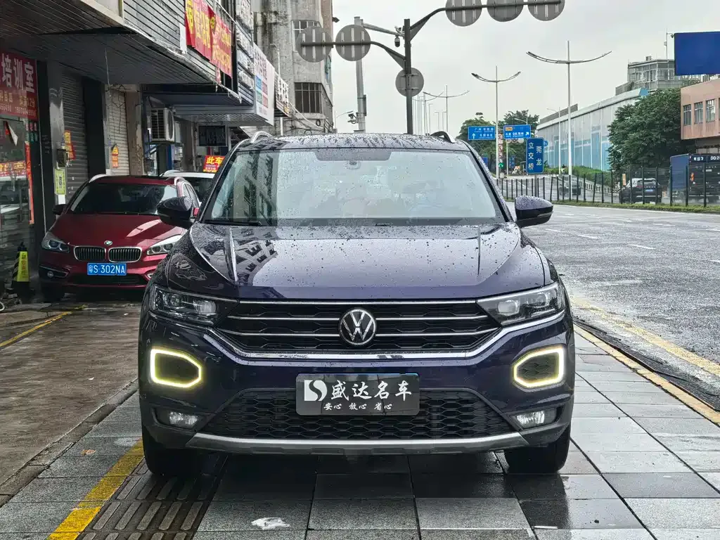 Volkswagen T-Roc — фото 8