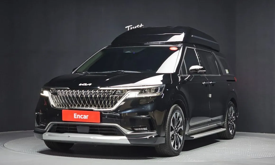 Kia Carnival — фото 1