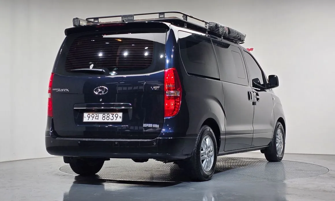Hyundai Starex — фото 4