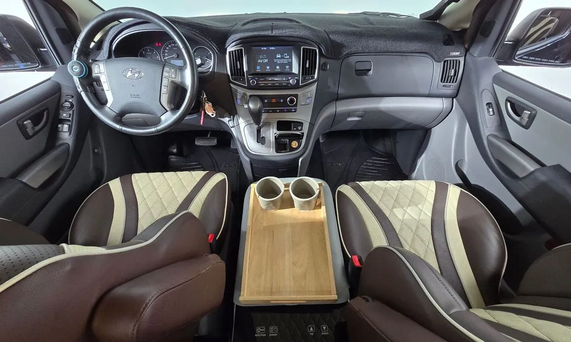 Hyundai Starex — фото 10