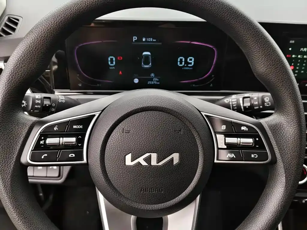 Kia Seltos — фото 4