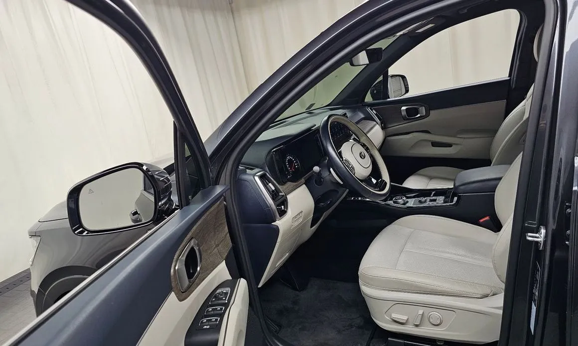 Kia Sorento — фото 6