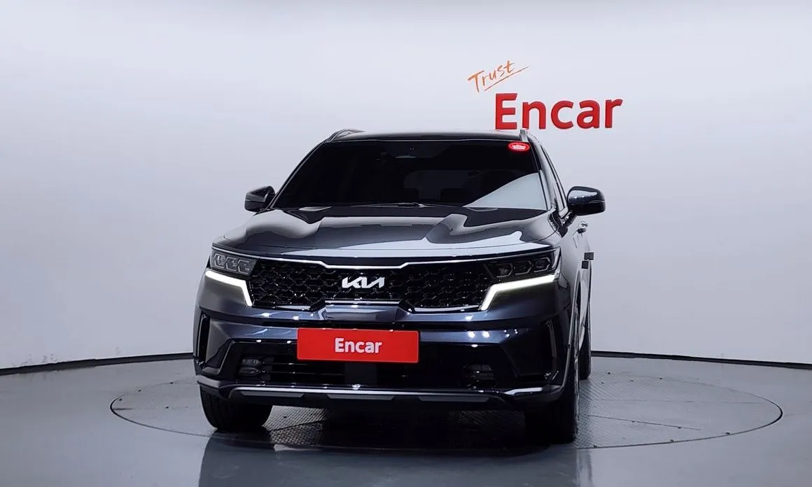 Kia Sorento — фото 8