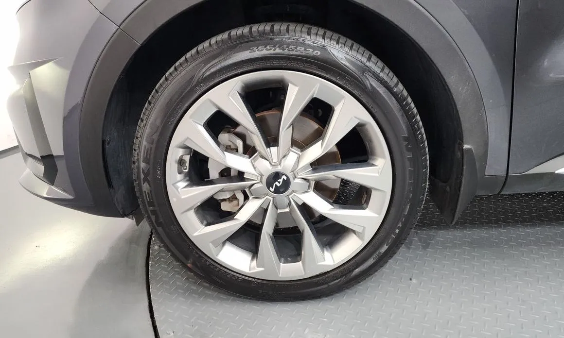 Kia Sorento — фото 6