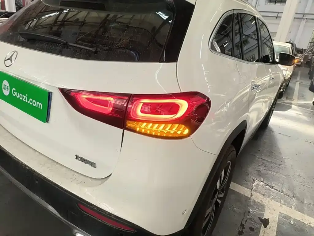 Mercedes-Benz GLA — фото 8