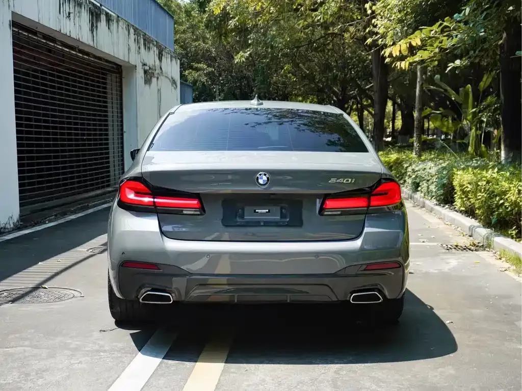 BMW 5 Series (Import) — фото 9