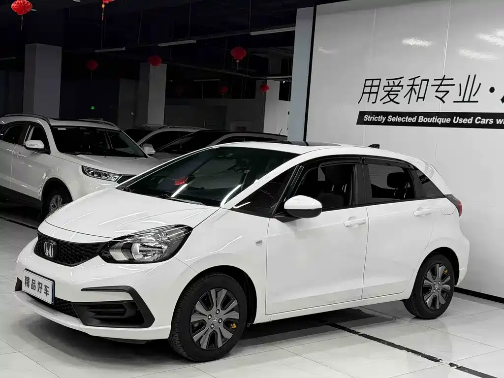 Honda Fit — фото 1