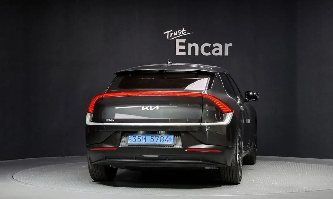 Kia EV6 — фото 6