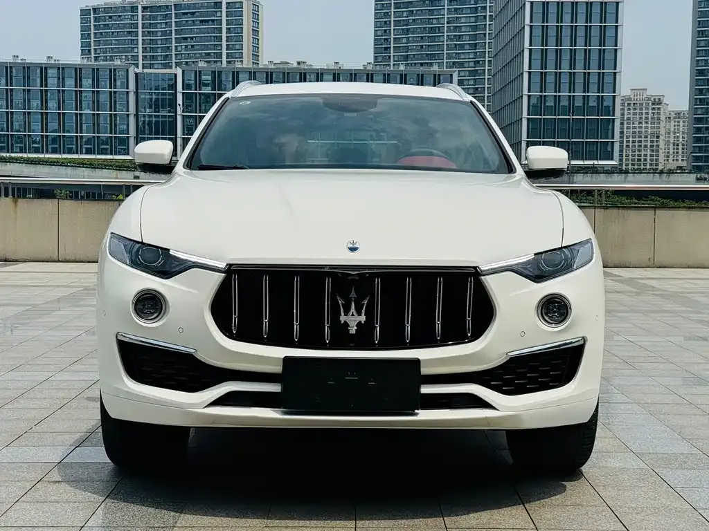 Maserati Levante — фото 8