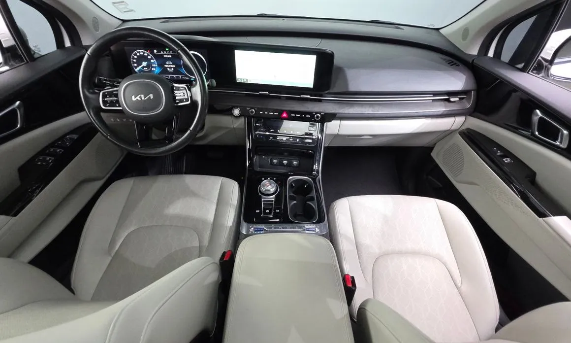 Kia Carnival — фото 6