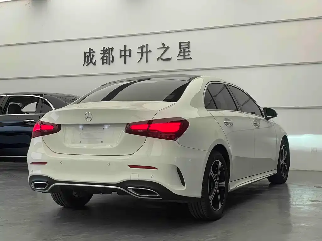 Mercedes-Benz A-Class — фото 8