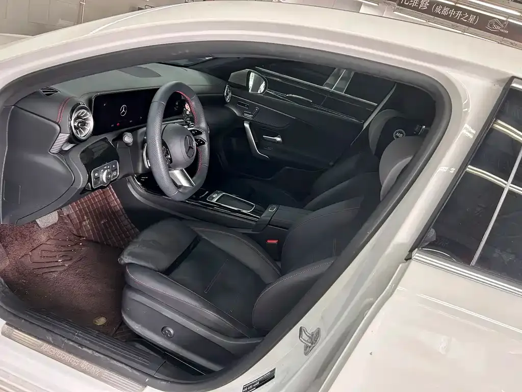 Mercedes-Benz A-Class — фото 10