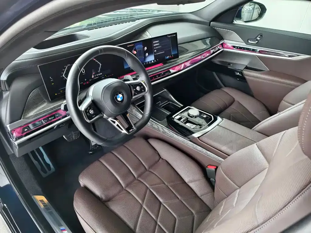 BMW 7 Series — фото 4